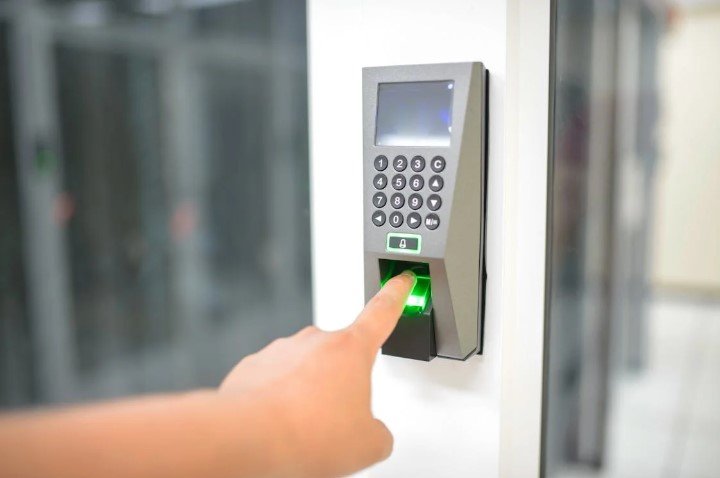 Advanced Biometric Security Systems for Access Control